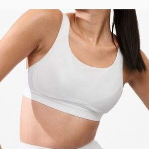 Women's Athleta Invincible Sports Bra